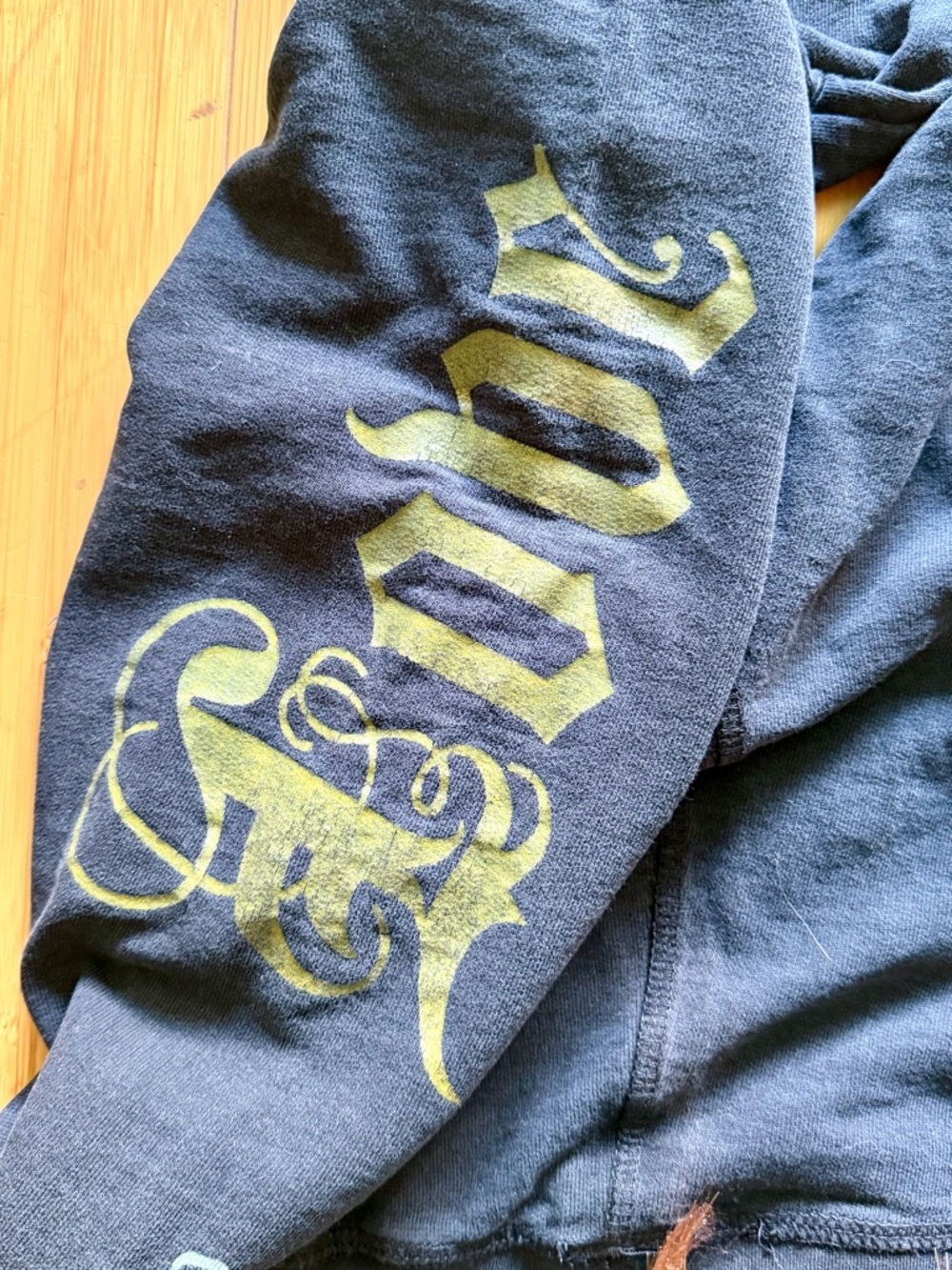 Y2K Ed Hardy black graphic yoga/ sweatpants bootcut tattoo print - Picture 3 of 7